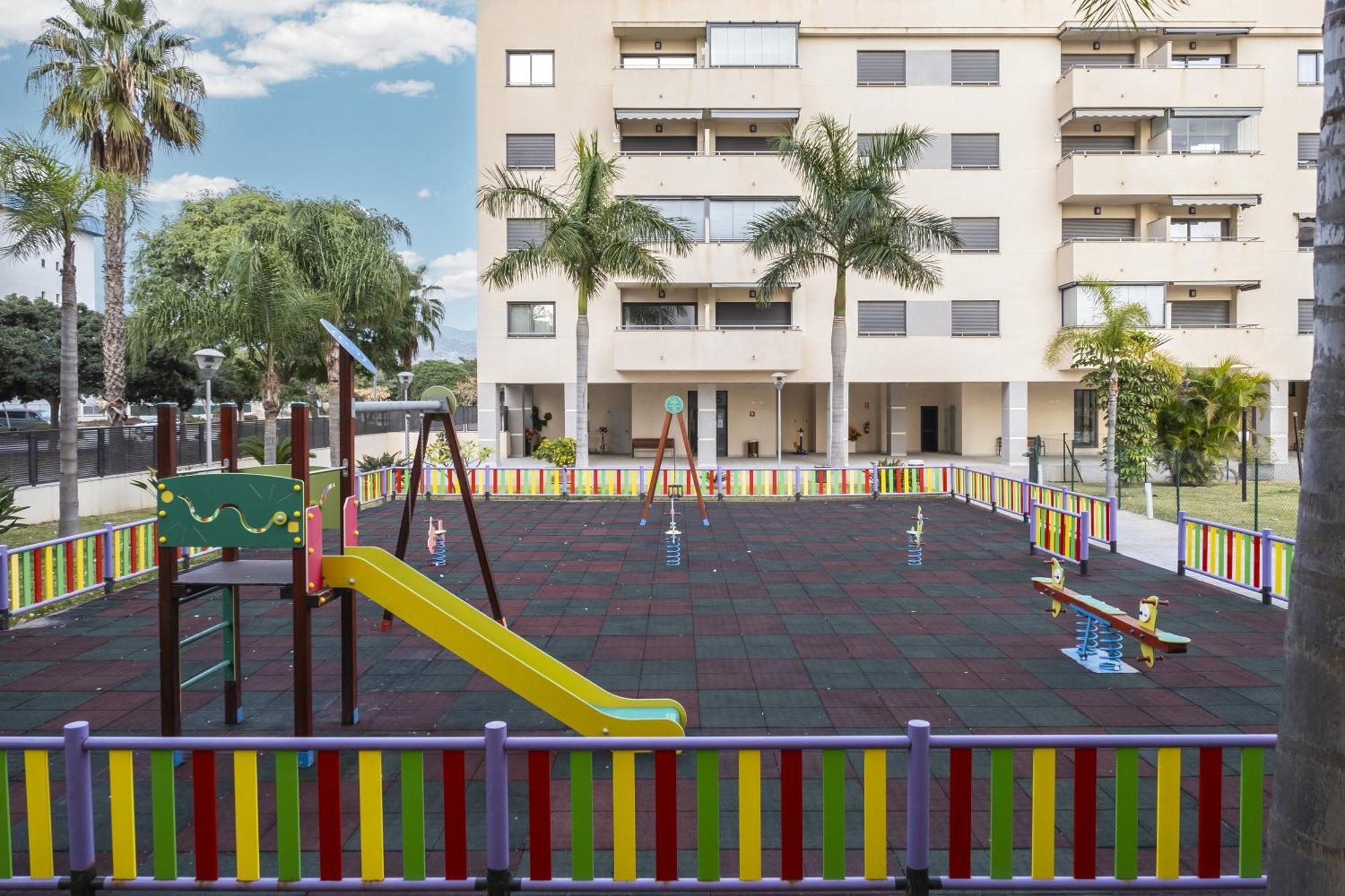 Playamarinsa Apartment Торе дел Мар Екстериор снимка