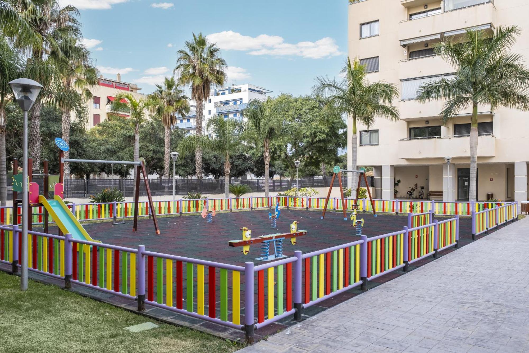 Playamarinsa Apartment Торе дел Мар Екстериор снимка